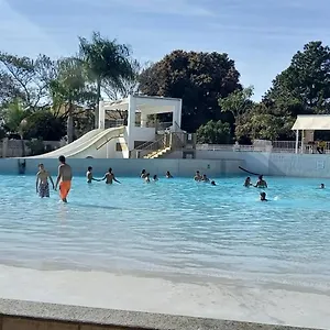 https://flats-condominio-lacqua-diroma-i-jardins-aqua-parque.caldasnovashotels.com